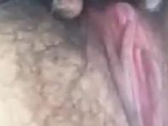 [寵物調教]家裡沒男人～讓貴賓狗來舔！居然比男人還厲害 （有影）