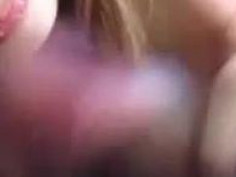 [自拍露臉]內地正妹模特小嵐兒幫男朋友口交，射了還繼續舔～顏值超高影片瘋傳（有影）