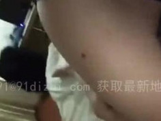 [自拍露臉]大奶人妻穿上薄紗情趣服，讓老公拿按摩棒刺激到嘴巴合不起來（有影）