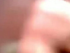 [自拍露臉]稚嫩女學生開發玩菊花，被夾的好深又好緊！（有影）