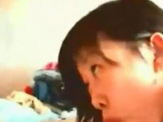 [自拍露臉]女友超認真，一直要把弟弟弄到吐！抓著頭加速（有影）