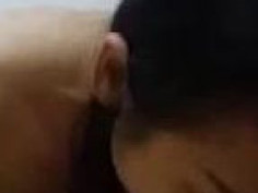 [自拍露臉]大學學妹人美又會咬～整個含進去！也不會嗆到 （有影）