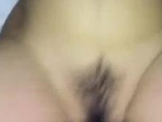 大奶人妻～胸器又軟又會晃！老公不在，主動跑過來（有影）