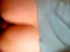 [自拍微露]小夫妻家裡愛愛～在床上比較有安全感！人妻發騷解放被內射（有影） - 1