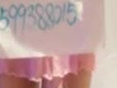 剛回家就是要解放～全裸翹起屁股等人來！門沒關好。。等等就有人衝進來（有影）