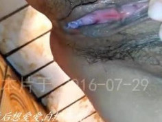 出差很想要～浴室洗澡！越洗水越多（有影）