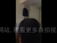 [自拍微露]剛畢業的大學生～很瘦卻有料！（有影） - 2