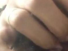 [自拍露臉]混血女學生～家中自拍全裸影片！尖挺Ｃ奶看了好想吸 （有影）