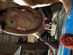 [拘束自拍]人妻「五花大綁」，帶上面罩發騷放送！開啟淫亂狀態（有影） - 1