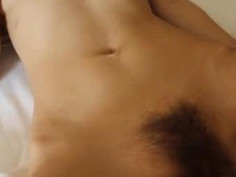 [自拍露臉]輕熟女開腿鑑賞～多汁海鮮讓人又摳又摸！輕聲呻吟默默享受（有影） - 2