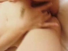 【線上看影片】半夜起來看到小妹在自慰還偷偷拍了影片~~差一點忍不住衝上去~~自己偷偷射了2次啊！！