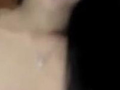 臉書瘋傳正妹Stella在家中拍影片給男人自慰!奶子好美臉也很正