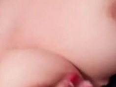 性慾一來連香蕉都能拿來玩！極品美胸正妹無毛三角洲「深入幾下」：流白汁(2)