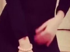 直接撕開她的緊身衣！雪白巨乳目測至少有F！男網友全暴動：第三點就這樣露？(3)