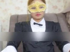 做通了新婚90后小老婆的工作初次体验3p媚态百出