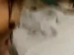 IQ題： 星期日邊度最多印尼妹？ 答案梗係印尼啦。? 但如果你話星期日邊度最易搵印尼妹屌 ？我話答案就係香港啦???