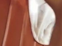 印尼妹 我成朝upload港女都唔畀。 印尼妹一up就即刻過到骨 。大佬你想點？??