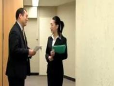 【無料ビアン動画】 レず会社のトイレで犯されるキャリアウーマン系の眼鏡縛乳じゅく女。知的な顔にぶっかけられるぜ。