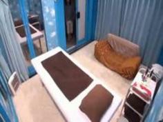 《MM号》夫に覗かれてるとも知らずに他人の男のチ○ポをハメられ絶頂してしまう巨乳妻