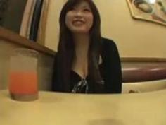 女子校生衣装の巨乳おっぱい娘とホテルで激しくやりまくってる姿にめちゃくちゃ大興奮間違い無しの援助交際風