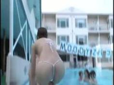 【ぱいコレ動画】AV界のオールスター軍団と年に一度のハーレム天国！プールでエロエロエロエロ大乱交！