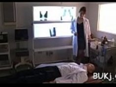 日本人の人形のミルクシェイクスのジッツ