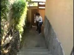 まんチラ誘惑 同級生のママ 椎名そら