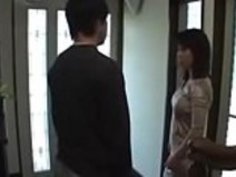 日本のお母さんと息子の遊び - Watch the part2 on Meettube.net