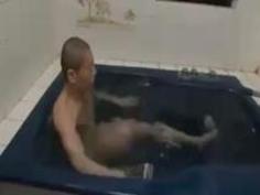 pornhub 美巨乳 お姉さん お風呂 近親相姦 パイズリ フェラ