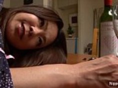 日本の女装人は彼女の男を満足させる