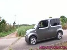 【Hitomi】網タイツのおっぱいボインのお姉さんをダンボールの上で青姦