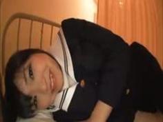 【女の子 フェラ】制服の女の子のフェラプレイがエロい!!【XVIDEOS動画】