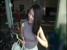 清楚な奥様の顔が歪むディルド