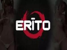 美乳がポロリ 葵