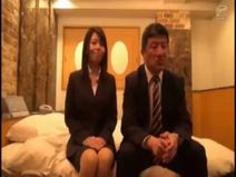 親子くらい年の離れた上司と部下が男女の関係になる一部始終を激写！