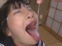 私のクリーミーな日本の口をファック