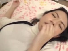 【素人ナンパ】ロリの美少女女子校生の、ナンパ素股プレイエロ動画。