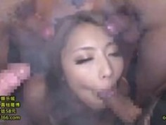 【あしおな動画】合法ハーブの吸い過ぎで理性崩壊した痴女の柄タイツ足コキ