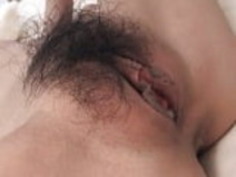 スキニーヒナタひるが、素晴らしいフェラチオを披露し、魅力的になる