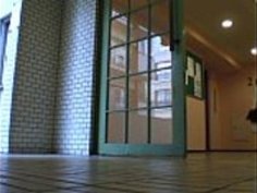 仕事後に拉致された日本人女性-01