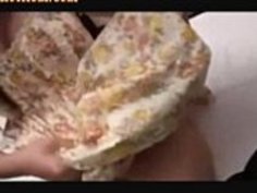 かわいい日本の熟女の毛深いおとぎ話