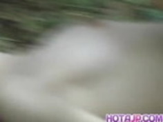 カヤマ・ヒジリが通りに犬とザーメンを貰う