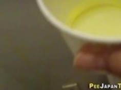 おしゃれなアマチュアがおしっこする