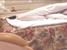 1月の家庭のメイドカップル