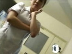 2つの侮辱された看護師6 6番目の余分なシーン