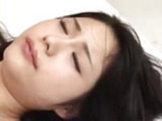 jeune japonaise moule poilue engrossee et spermee