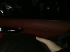 黒髪ロングの中国ロリアイドルがトイレで狭いおまんこを乱暴に突かれて絶頂