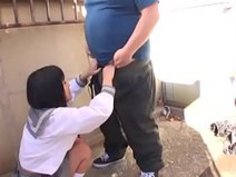 チ○ポ大好きド変態巨乳女子高生の野外フェラチオ！｜巨乳屋無料巨乳エロ動画まとめ