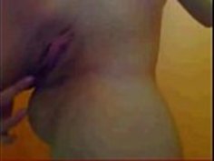 かわいい女の子は彼女の体、無料ポルノビデオ-webcamgirlslive.net.MP4を表示Webcamfun