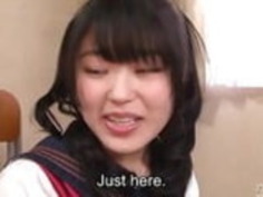 題名の日本の女子高生むつのゴックンフェラチオ